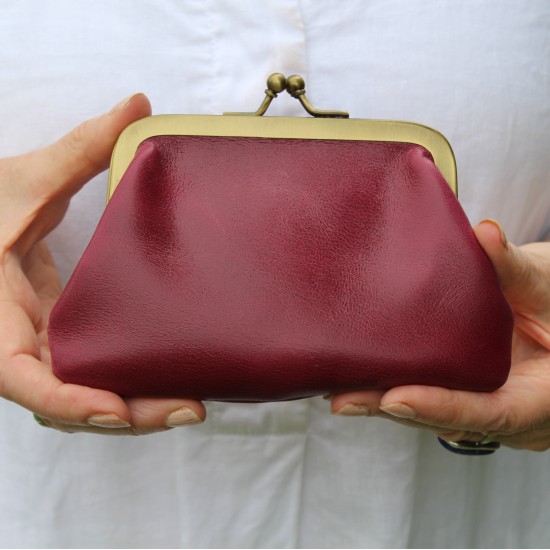Miranda Clip Purse Pinky Purple 